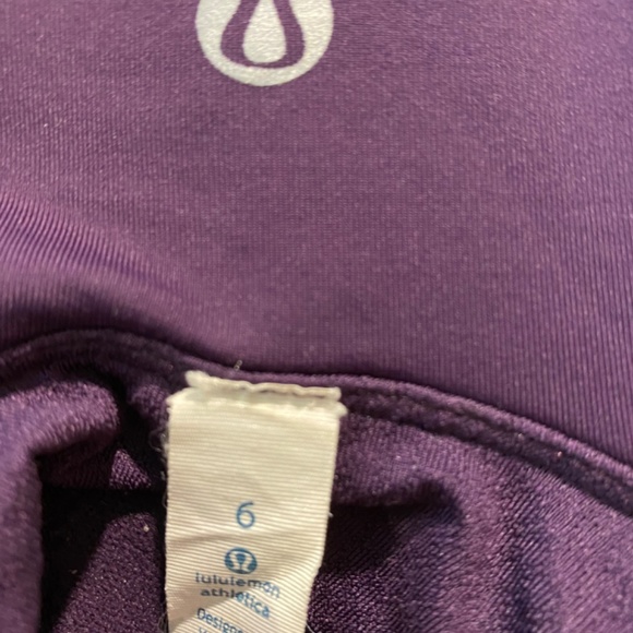 Lululemon Tank Size 6 - Picture 2 of 2